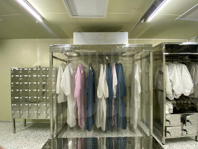 TỦ ĐỰNG QUẦN ÁO PHÒNG SẠCH ACT